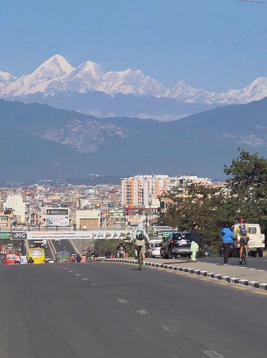 Kathmandu city view: 10/10 mountain and cityscape
