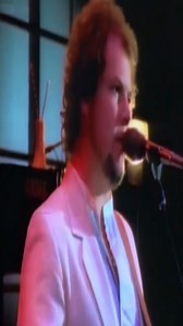 2.5K views · 82 reactions | Christopher Cross - Arthur's Theme  (Lançamento: 1981) . . . . . #christophercross #arthurstheme #80s #dudleymoore #moviethemes #beautiful #love #reels #bestmusic #musiclife #instamusic #music #nostalgia #80smusic #lovesongs #song | Musiiicas | Facebook