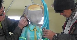 Sculptors Document the Making of a Life Sized Hatsune Miku Statue