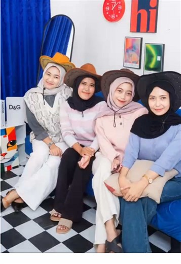 Fomo sama self room Notu studio Harga mulai 35k aja‼️😉 📍NOTU STUDIO : Ruko Perum K1001 Pintu, Jalan Hasyim Asyari Blok B2, Kelurahan Limbangan Kulon, Brebes Kota Booking👇🏻 Dm / Wa 62 856-5905-6833 #4u #fyp #notustudio #studiobrebes #fotomurahmewah #selfstudio #studiofoto #selfphotostudio #photoboxtirai #tiraimerah #reelinstagram #brebeshits #studiobrebes #brebes #fyp❤️