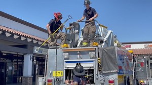 19K views · 264 reactions | 10:02AM Structure Fire, DMV 329 E. Olive Ave. Porterville Fire responded with a full structure response. Once on scene, PFD conducted a 360 inspection of the building locating light smoke coming from the rooftop. Firefighters located a small fire coming from the HVAC unit and were able to contain the fire to the unit. No injuries were reported. | Porterville Stringer | Facebook