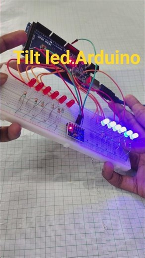 Tilt Your Hand = LEDs React 🤯🔴🔵 #Arduino #MPU6050 #Shorts