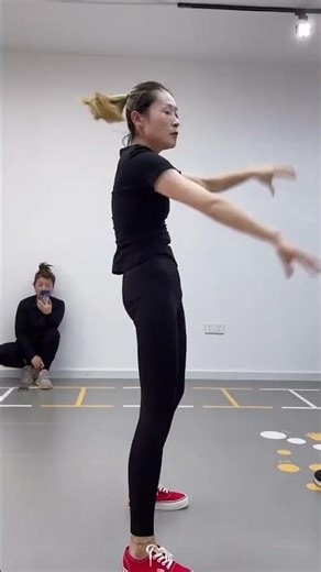 Lose 3kg by moving your whole body! Chinese movement to lose weight unconditionally. #Shorts