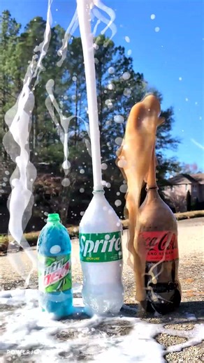 Popular Coke Sodas Vs Mentos (SLOW MO) (Coke, Sprite, Fanta) #satisfying #experiment #asmr