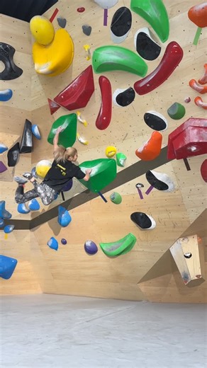 NONAKA MIHO / 野中 生萌 on Instagram: "😙😙😙"