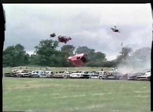 There are two ways to quickly remove an engine from a car. This is the third way. | Silodrome