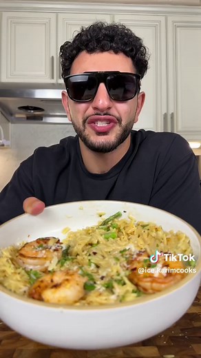 Easy 1-Pan Lemon Orzo Pasta with Shrimp Recipe