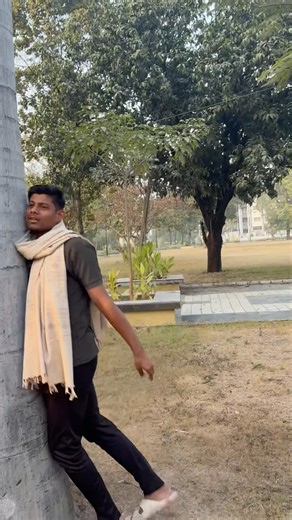 Abe samne dekh ke chal le #comedy #funny #entertainment #comedyshorts #comedyskits