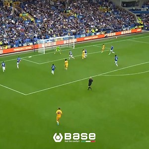 ⚽️ New challenges, new emotions for the 2024 – 2025 season! 🤝 Base Protection and Portwest continue to play on the front line! After Serie A and Serie B, we are now taking the field in the Premier League and Bundesliga too. 🏟️ Our brand will be present on the pitchside LEDs of the main stadiums in Europe, accompanying every action, every challenge, and every goal. 🤩 We are ready to team up and cheer for comfort even on the biggest European stages. See you on the field! 🙌 | Base Protection