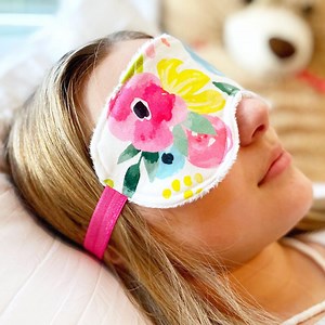 EASY Sleep Eye Mask Sewing Pattern PDF | Travel Eye Mask for Kids & Adults | Beginner Sewing Tutorial | DIY Gift to Sew for Teen Christmas - Etsy
