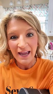 I’m your favorite sewing teacher #sewing #sewingblogger #tamijones #diy #crafty https://walmrt.us/3A8Dkca https://urlgeni.us/amazon/V2FXZj hometownquiltcompany.com | Tami Jones • Hometown Quilt Company, LLC