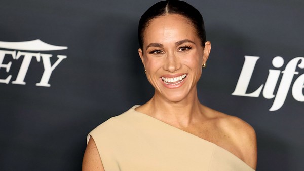 Meghan Markle vs the Royal Family "They turned the nation’s heroine into a villain"