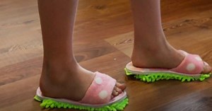 DIY Dollar Tree DIY Mop Slipper Tutorial