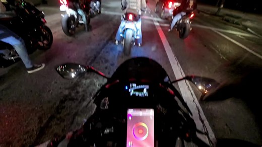 Just chilling idk lol#kawasaki #motercyclecommunity #foryourpage #masktok #amputee