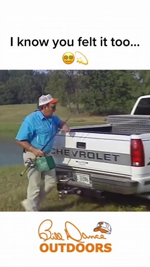 Someone needs to invent shin guards for fishin’ already! 😂🤦‍♂️ #fishing #blooper #fishingbloopers #funny #billdance