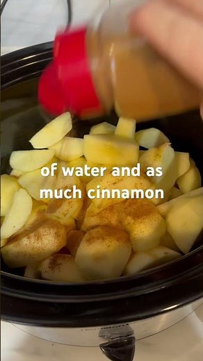 Slow Cooker Applesauce-the easiest way to make your own applesauce. #applelove #makeyourownfood