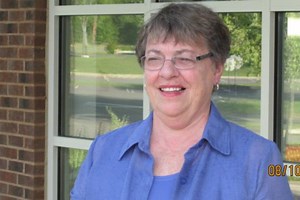 Meet Lois Lindell, Candidate for Somers Library Board of Trustees