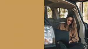 Hast du dieses Jahr begonnen, freiberuflich zu arbeiten? Dann haben wir die besten Tipps für den Start und die Organisation deiner Finanzen! 💰📂 | N26