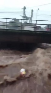 23K views · 234 reactions | Crece el río #Ican en #Cuyotenango, #Suchitepéquez. Esperamos sus reportes. | Noticias del Valle | Facebook