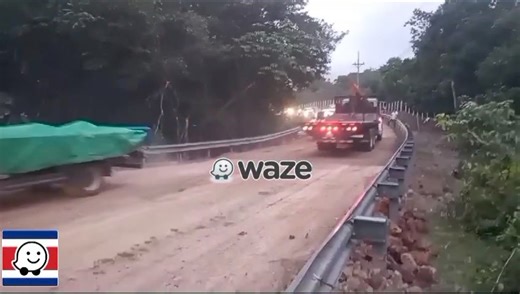 Ruta 606 / Sardinal - Monteverde, rehabilitado el paso en el puente sobre el Río Sardinal, mismo que había sido socabado días atrás, próximamente se procederá a la colocación de la carpeta asfáltica. | Waze Costa Rica