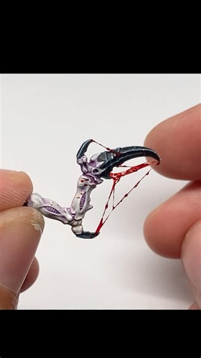 5.6K views · 4.5K reactions | Old but gold - my classic video with adding a 喝effect to a Tyranid claw. #warhammercommunity | Mamikon Paints | Facebook