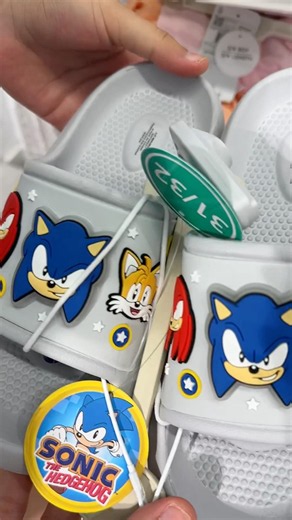 Why Are These Sonic Slippers So Popular?! 😳💙