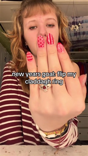 Understanding the Claddagh Ring Tradition