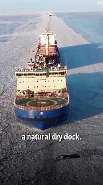 😱 Russia Repairs Massive Ships Using a FROZEN River — No Shipyard Needed!