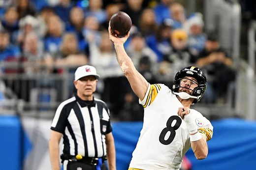 Aaron Rodgers Getting Older, Better as Steelers Close in on AFC North Title