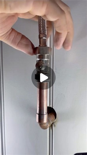 Matthew Marciniak on Instagram: "How to connect up tap flexible hoses the right way! Don’t put them onto an isolation valve as this can damage the rubber when tightening! Always flat face! #asmr #asmrsounds #plumbing #toolbag #pipes #tools #cleancopper #plumbertools #pressfit #soldering #copper #handtools #work #diy #howto #plumber"