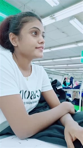 ‏api godak adare karanne apita labenna nathi dewal walata..😔