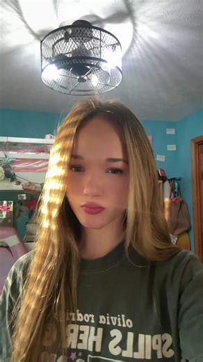 Who is sillywh1t3b01? The Story Behind the #sillygirl Tag