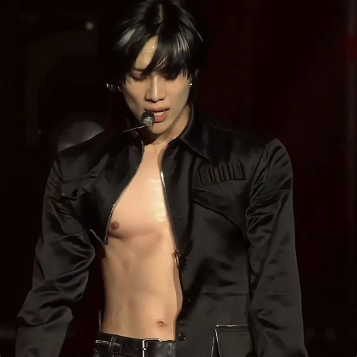 THEY R NOT READYYYYY THEY R NOT READYYY THESE PLEBS DONT KNOW WHATS ABOUT TO HIT THEM