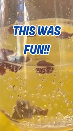 Dancing Raisins 🍇✨ Experiment for kids #activityforkids #kidsactivities #parents #parenting
