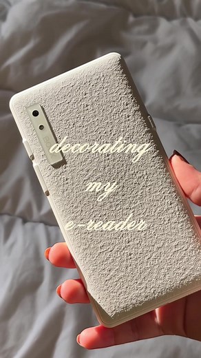 Decorating My E-Reader with Stickers
