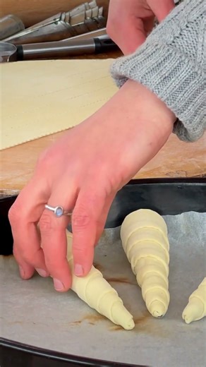 Festive Spiral Pastry Cones: A Sweet Delight