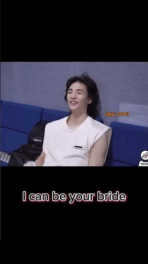 i can do both *requested* #trend #kpop #hyunjin #fyp #nofloop #straykids #viral #marriagecentre