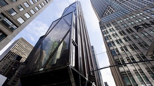 JPMorgan Starts Program to Track Junior Banker Hours