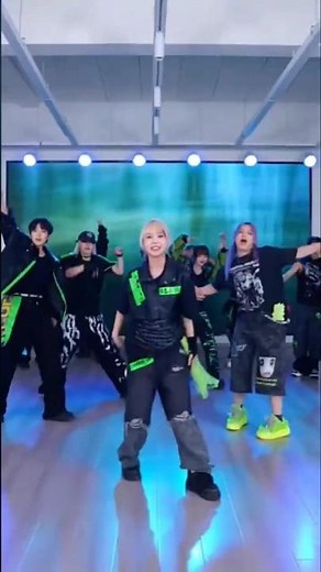 Freestyle Power Moves 💥 | Group Hip Hop Dance