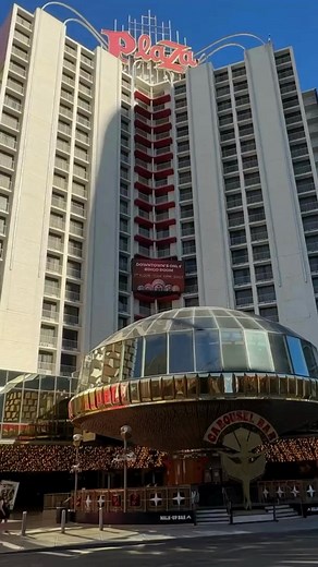 $7 Slice at Plaza’s Pop Up Pizza - Mike’s Hot Pepperoni can cut through the taste diminishing effects of 12 beers. #lasvegas #vegas #fremontstreetexperience | Las Vegas Then and Now