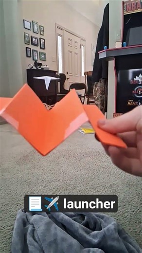 Paper airplane launcher.Tutorial coming soon if we can get 10👍 #papercraft #paperairplane #tutorial