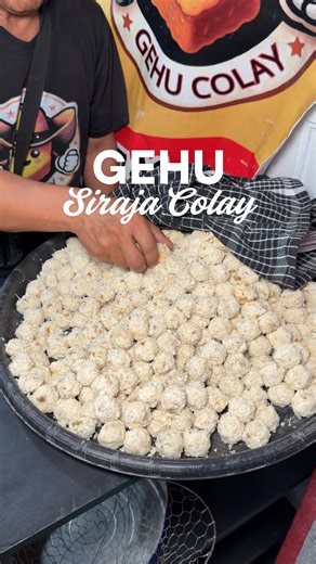 M Ardiansyah Anwar on Instagram: "Gehu legend Raja Colay .. #kuliner"