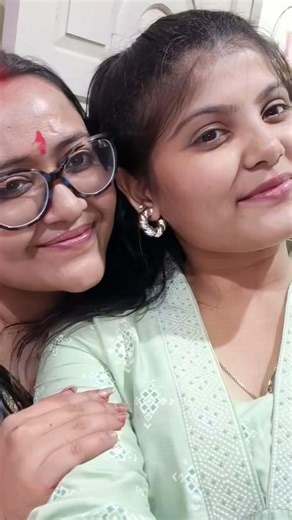 kyu bhi ho pa rhi exercise 😭🥰 #song #viral #trendingshorts #newcreator #receptionparty #foryou