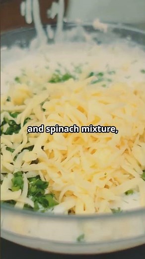 Quick & Easy Crustless Spinach Quiche Recipe! #SpinachQuiche #EasyRecipes