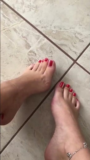 long toes pedicure feet #feet #pedicure #toenails #toes #nails #foot #sole #soles #longtoes #shorts