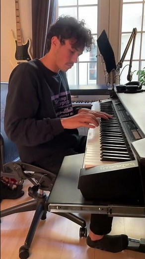 3 Ways to Play the 2-5-1 Chord Progression! #JazzPiano