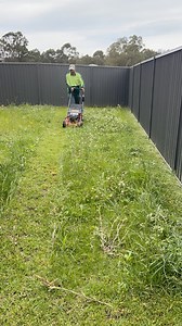 1.6M views · 12K reactions | Lawn service ✌️ For more updates, you can follow: #davidsmowingsydneynsw #toro #toroaustralia #toromowers #toro60v #60v #satisfying #outdoorliving #lawnmaintenance #lawn #batterypowered #battery | David's Mowing Sydney NSW | Facebook