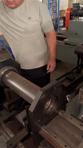 Our CNC retaining ring automated machine is engineered for fast, precise, and fully controlled installation of retaining rings used in conveyor roller manufacturing. With advanced CNC technology and an intelligent automated clamping system, the machine ensures every retaining ring is positioned with perfect accuracy, guaranteeing stable roller structure and long-term durability. This automated system reduces manual labor, eliminates measurement errors, and increases production speed making it id