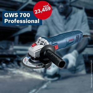 The GWS 700 Professional is a compact, powerful and affordable angle grinder, designed for comfortable handling and easy control to take care of all the details in your work ✅ Visit our website to find your closest dealer : https://rb-pt.io/gws-700-ke | Bosch Professional Power Tools And Accessories
