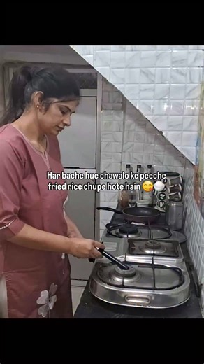 Kitchen's Riya on Instagram: "Fried Rice 😋 . . . #Friedrice #leftover #leftoverforlunch #foodies #ricelovers #leftoverrice #newrecipiesalert #foodism #foodstagram #friedricerecipe #foodisfuel #foodismedicine #gharkakhana #foodaddiction #friedricenoodles #friedricewithmanchurian #kitchensriya #reelitfeelit #reelssharing #reelsontop #reelsinstagram #instareels #instagramer #trendingreels #trendingsongs #winterrecipies #trendingrecipe"